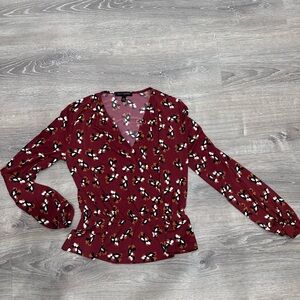 Banana Republic Red and White Fitted Long Sleeve Blouse